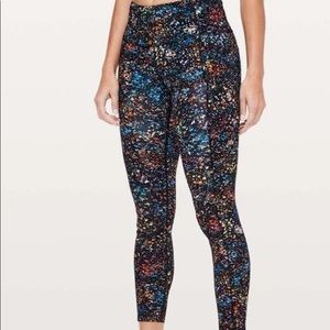 Lululemon wonder under